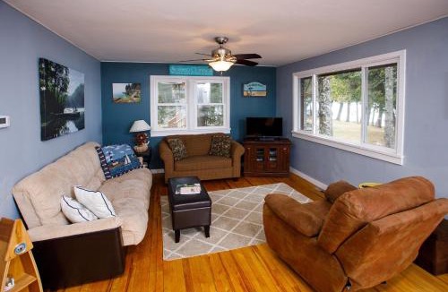Sturgeon Bay House | Latitude Adjustment by Simple Life Rentals