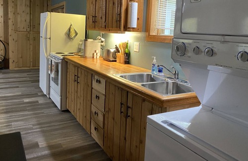 Irons Cabin | Latitude Adjustment Cabin- Close to all up north activities!!