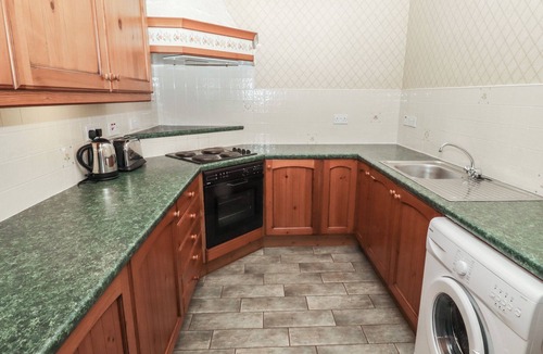 Akeld Cottage | LAVENDER COTTAGE, family friendly, with pool in Wooler