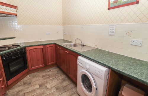 Akeld Cottage | LAVENDER COTTAGE, family friendly, with pool in Wooler