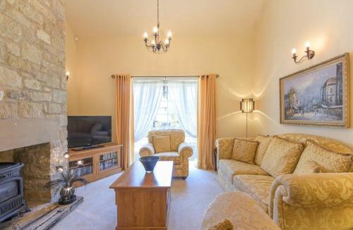 North Sunderland House | Lavender Cottage Village Farm