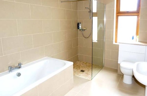 Banavie House | Laxdale Cottage, Corpach