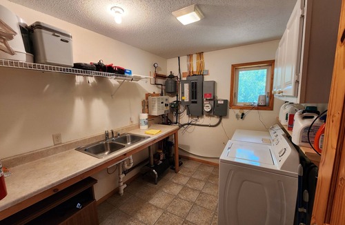 Baudette House | Lazy Fox Lodge, Lake of the Woods