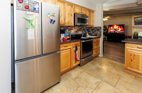 Lubbock House | LBK-haven:Spacious pet-friendly 3-bed, 2 bath home just minutes from Texas Tech!