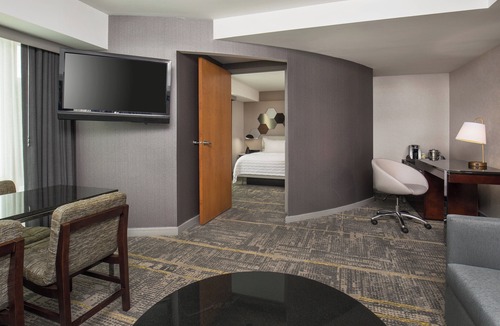 Central Square Hotel | Le Méridien Boston Cambridge