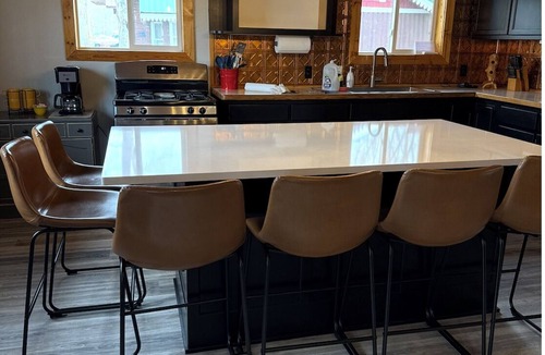 Whipholt House | Leech Lake Cabin Newly Renovated: Sleeps 6+ w/Fireplace, Dock Access & Firepit