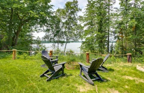Walker House | Leech Lake South Shore - Private, Sleeps 8 Adults