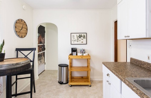 Jacobs House | Less than 1.5 miles to Churchill Downs!
