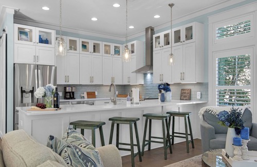 Seacrest House | License to Chill30A-Luxury Beach Cottage-Golf Cart-Bikes-Beach Access