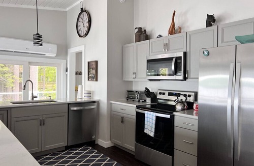 Manchester Cottage | Lighthouse Lane