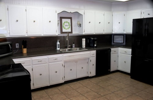 Hodgenville House | Lincoln's Red Brick Cottage! Sleeps 7!