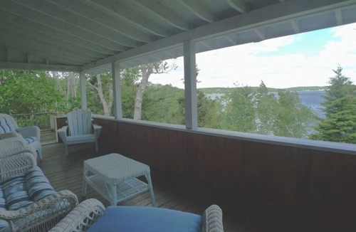 East Boothbay Cottage | Linekin Vista - 3BDR Waterfront Cottage on Linekin Bay with Private Beach!