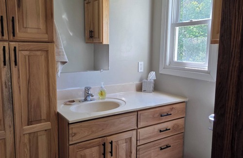 Ransom County House | Lisbon, ND - Cozy Farmhouse 3 bed, 1 bath; 6 miles-Lisbon, 9 miles-Fort Ransom