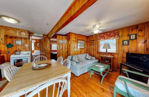 York Beach House | Little Cottage