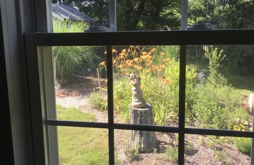 South Kingstown Cottage | Little Farmhouse Cottage - Country Near the Coast