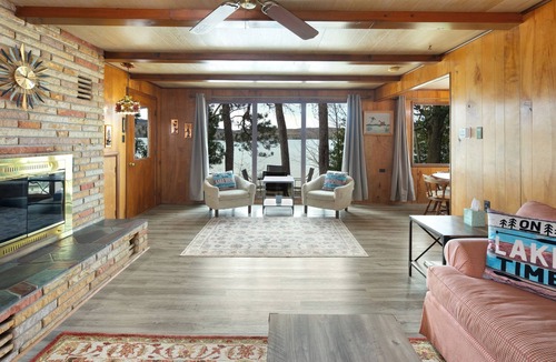 Empire Cottage | Little Glen Lake 3 bedroom, 2 bath, Air Conditioning, Great Swimming & Fishing