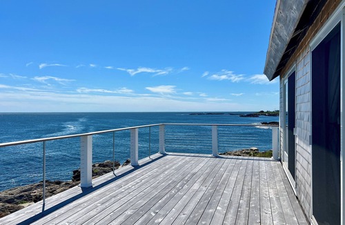Bailey Island Cottage | Little Harbor - Crashing surf, sunrise views from this perfect Maine getaway.