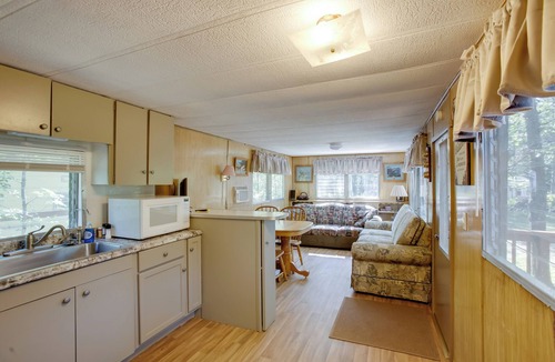Irons Cabin | Little Manistee Riverfront Cabin w/Fire Pit!