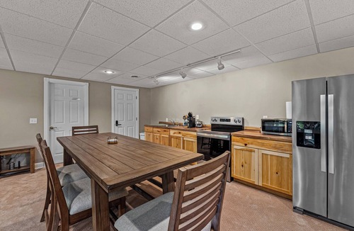 Mercer House | Little Martha Lakefront, Private Fenced Yard, Pool Table, AC