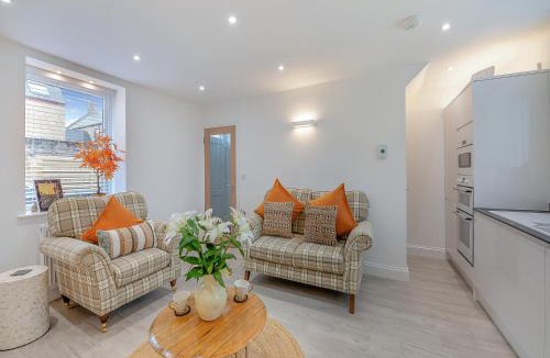 Tweedmouth House | Little Turret