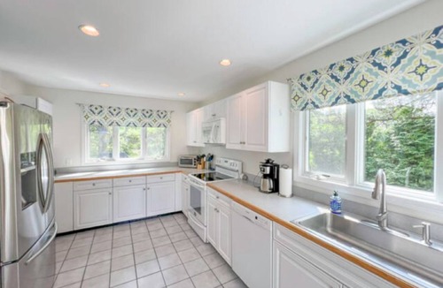 Katama House | Lobster Talk: 4 BR home in Katama/Edgartown, quiet neighborhood