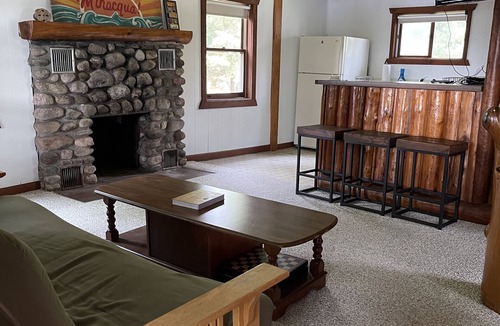 Minocqua Cottage | Location, Location, Location - Lake Kawaga Cozy Cottage