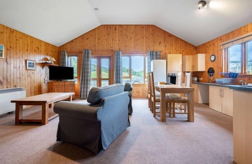 Balnain House | Loch Meilke 2 Bed by Interhome
