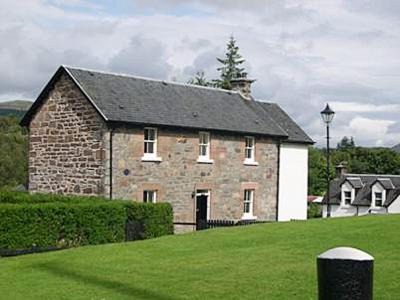 Fort Augustus House | Lockside Lower Flat