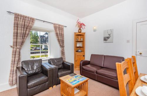 Fort Augustus House | Lockview Upper Flat