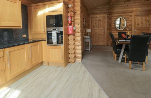 Morpeth House | Log Cabin near to Felton. WiFi