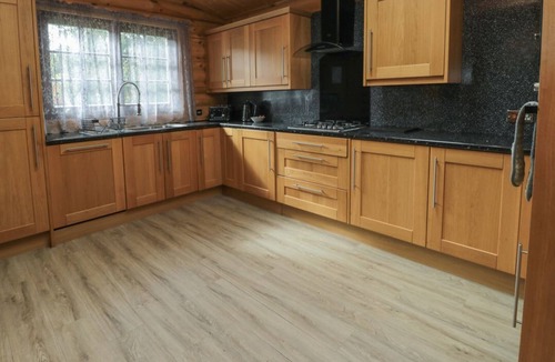 Morpeth House | Log Cabin near to Felton. WiFi