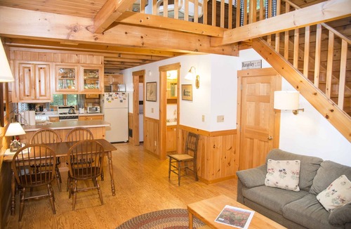 Rangeley Cabin | Log Cabin on North Shore of Beautiful Rangeley Lake