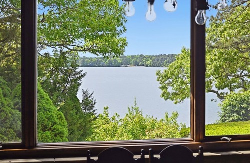 Northwest Harwich House | Long Pond Escape—Decks, Kayaks & Fishing