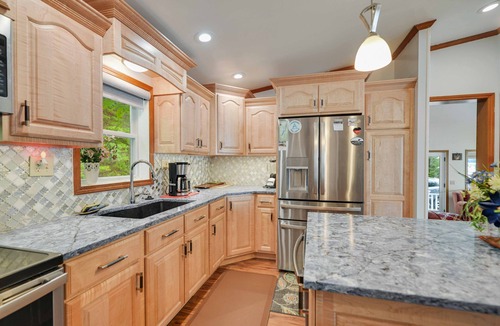 Hammondsport Cottage | Loon Landing - Fisherman's Paradise on West Shore of Keuka Lake