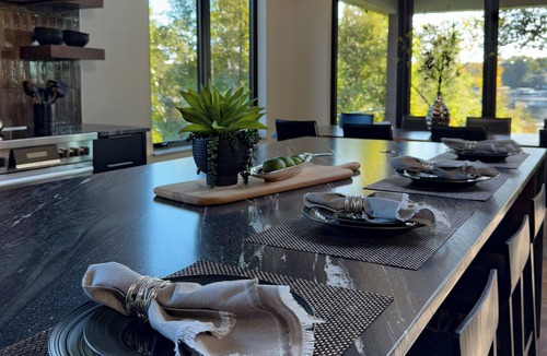 Brainerd House | Love Lake Luxury-Modern Retreat in Brainerd- Sleeps 10