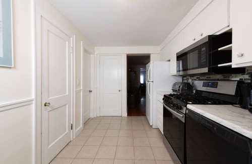 Salem Apartment | Lovely 1.5 bedroom in the great historic town