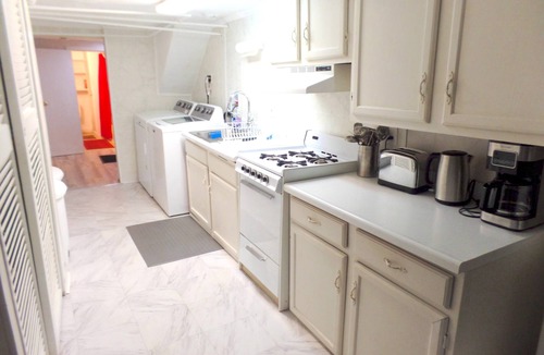 Medford Apartment | Lovely 1-bedroom apartment in Medford
