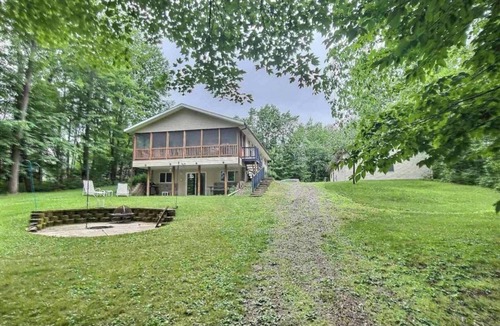 Oneida County House | Lovely 3-bedroom house with AC in Tripoli