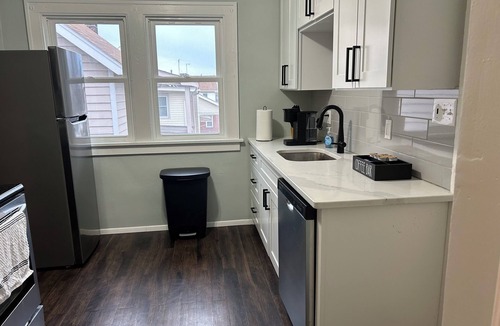Lakewood House | Lovely 4-bedroom house with AC in charming Lakewood- full duplex, 2 units
