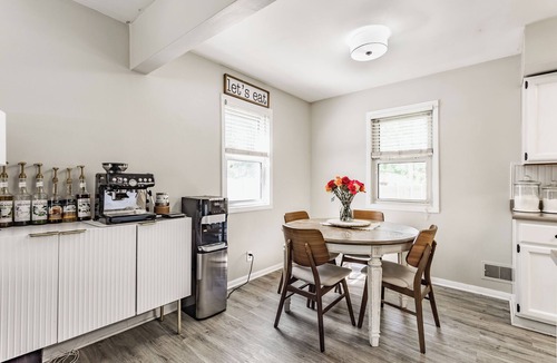 Speedway House | Lovely 4-bedroom house in Speedway