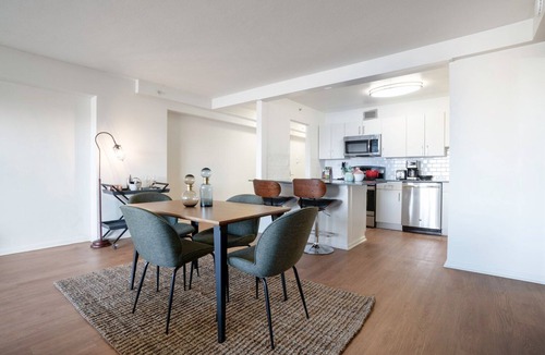 West End Apartment | Lovely Beacon Hill 2BR w/Great Views, Gym + Doorman by Blueground