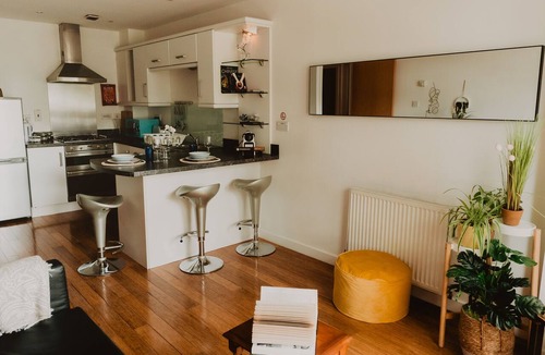 City Centre Glasgow Apartment | Lovely Bohemian Apartment in Heart of City Life