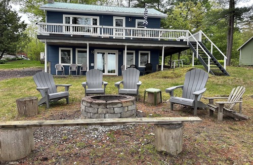 Wayne House | Lovely Home on Androscoggin Lake