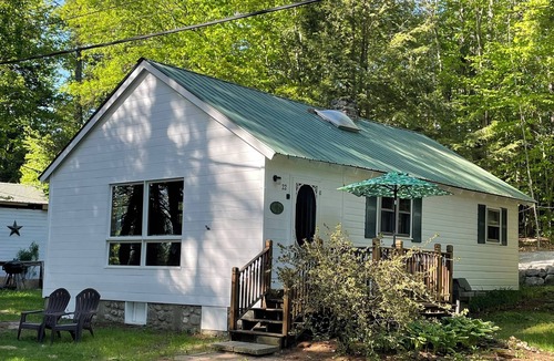 Oxford Cabin | Lovely, Lake Front 2-Bedroom Cabin with Porch and Dock on Saturday Pond