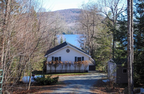 Maidstone House | Lovely Lake House in Maidstone Vermont with Hot Tub