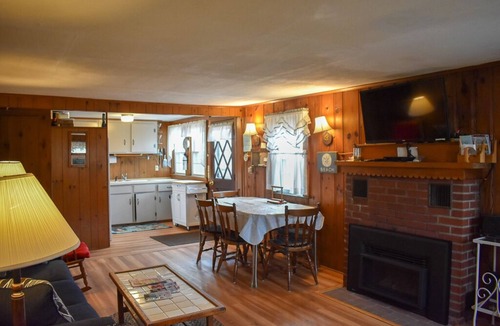 Dennis Port House | Lovely three bedroom home located only .2 miles away from Glendon Road Beach