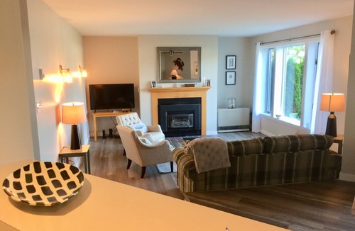 Boothbay Harbor House | Lovely waterfront home, harbour-side setting