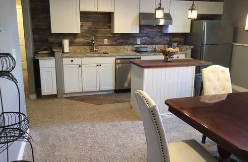 Hooper Apartment | Low Host Fees in a prominent community w/HOT TUB, minutes from Ogden/Hill AFB.