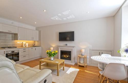 Gattonside House | Lower Canterbury House