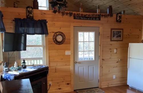 McArthur Cabin | Lowry's Retreat